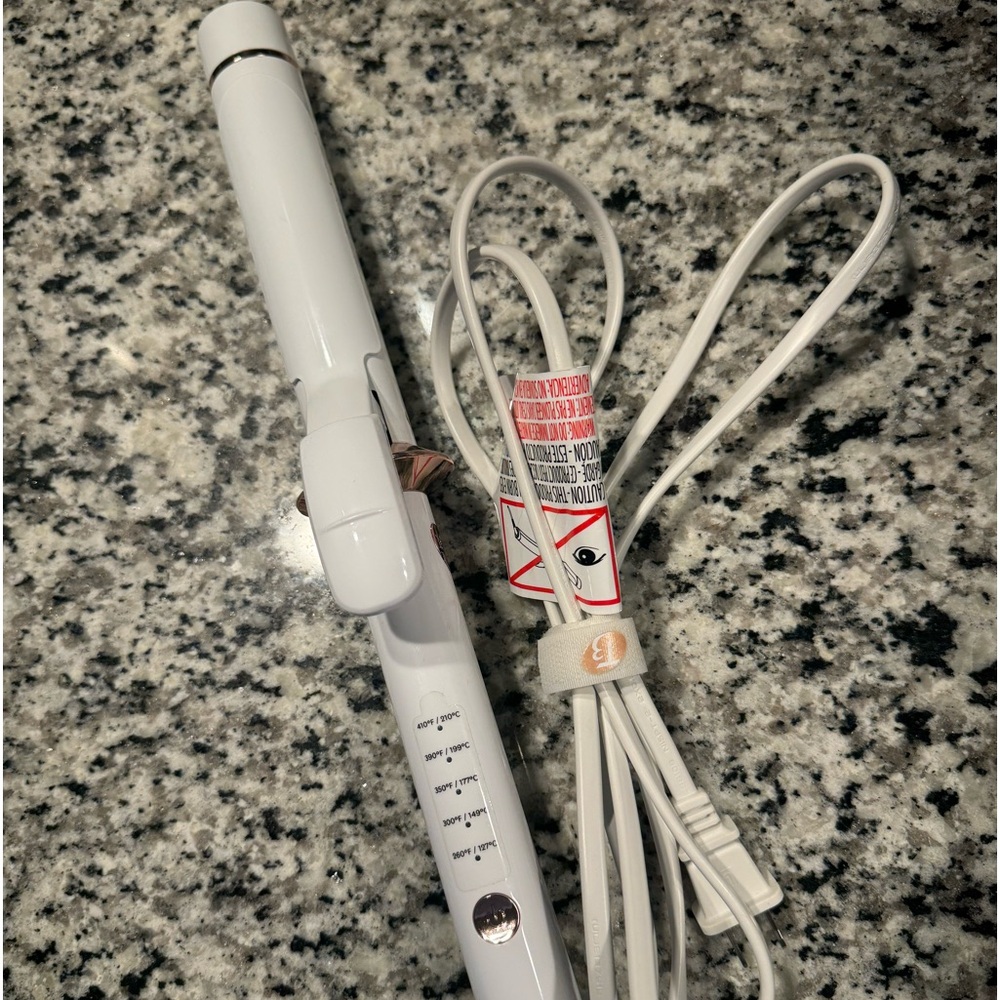 T3 Twirl 1 1/4 Inch Curling Iron - White (Model Number 77581)